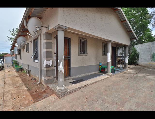 15 BEDROOM FREEHOLD FOR SALE IN DELVILLE